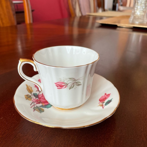 Country English Cottage Rose Royal London Bone China - Picture 4 of 5